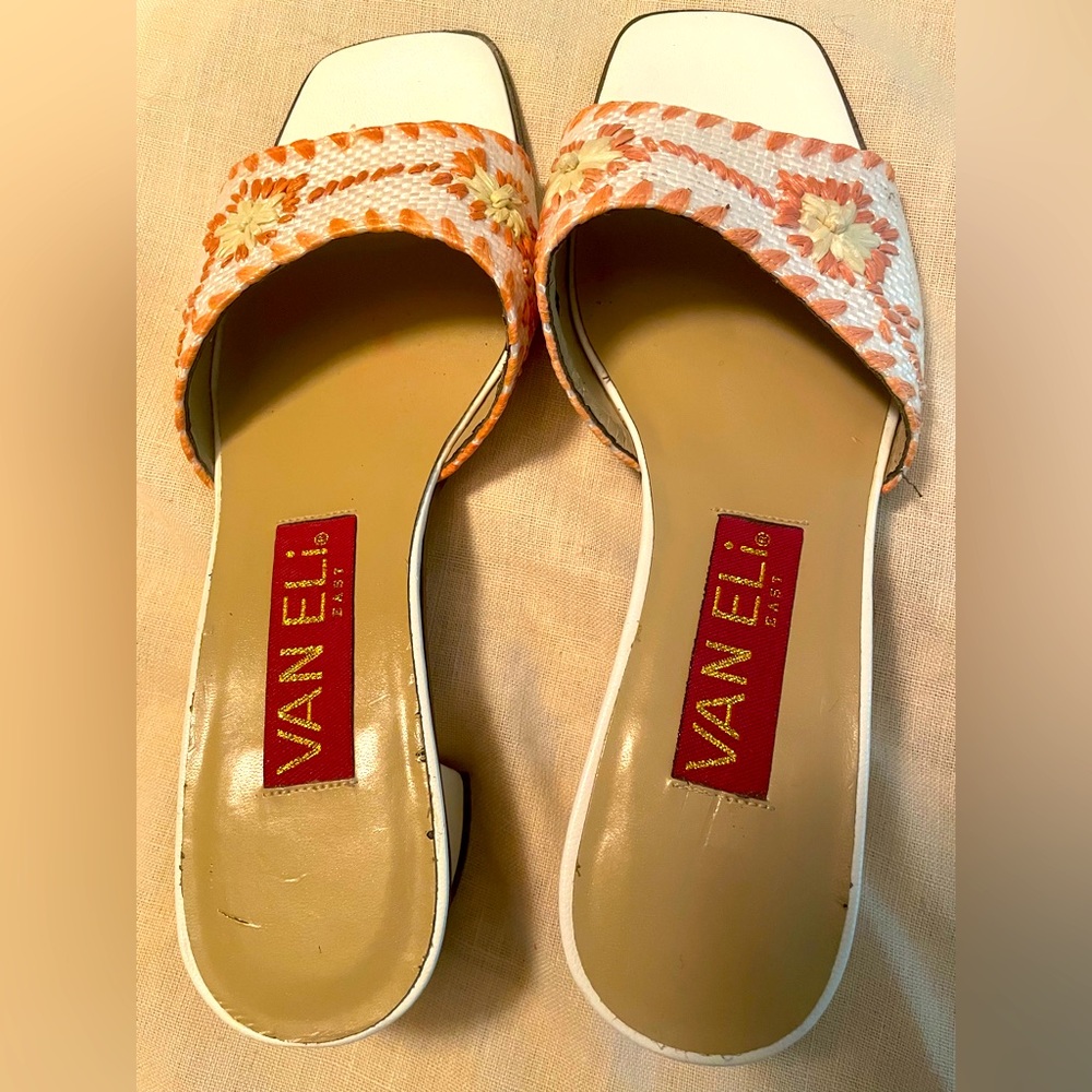 Van Eli East white and pink heeled sandals.  Just in time for summer. Size 8 M